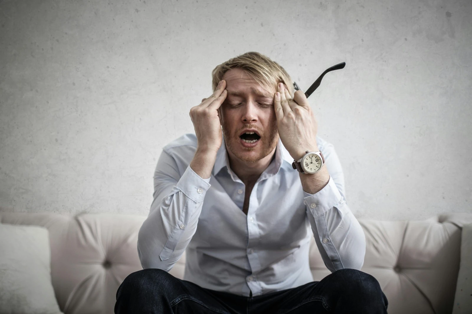 numerous factors that cause headaches- Replace Your Eyeglass Lens