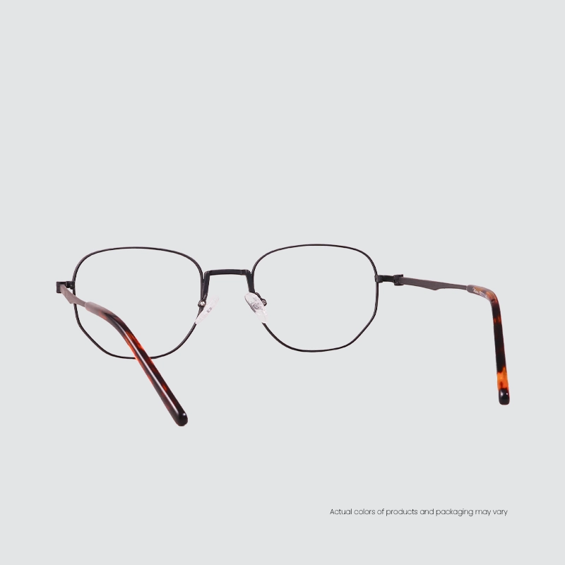 MCMILLAN_(FR)_MC2417_C4_WEBB