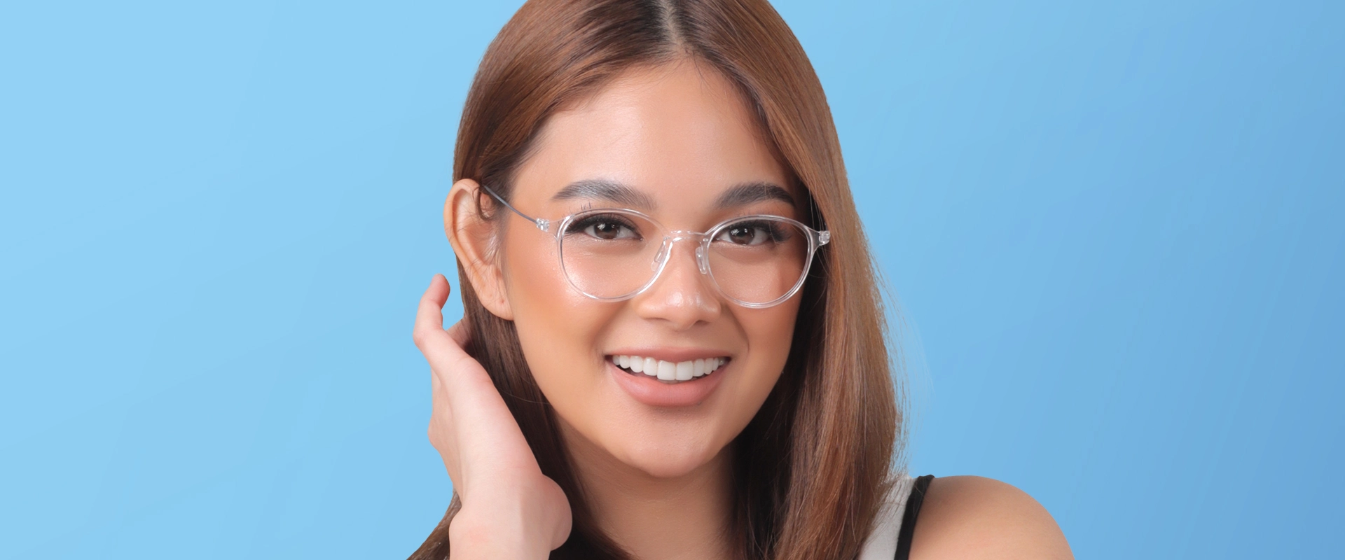 stylish glasses for holiday season