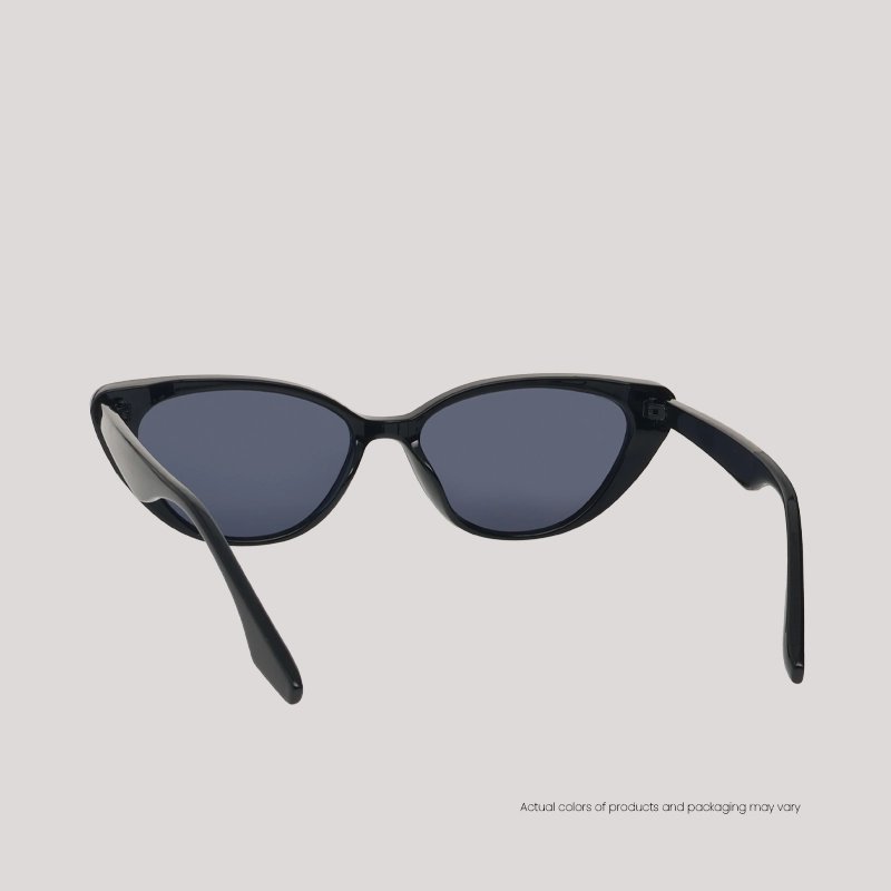 SHIELDS_(SG)_3971_C1_WEBB