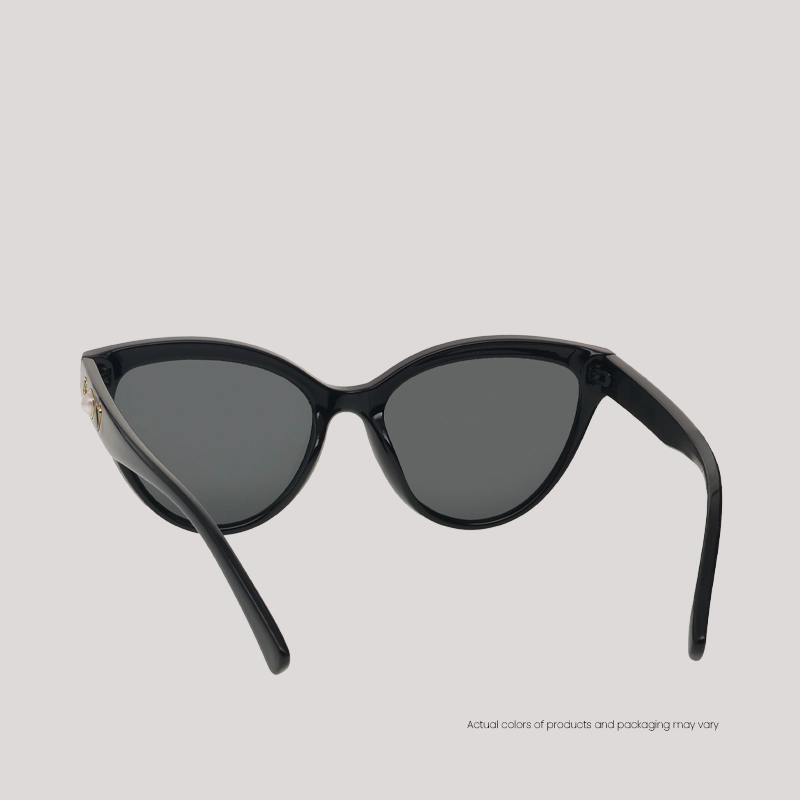 SHIELDS_(SG)_5001_C1_WEBB