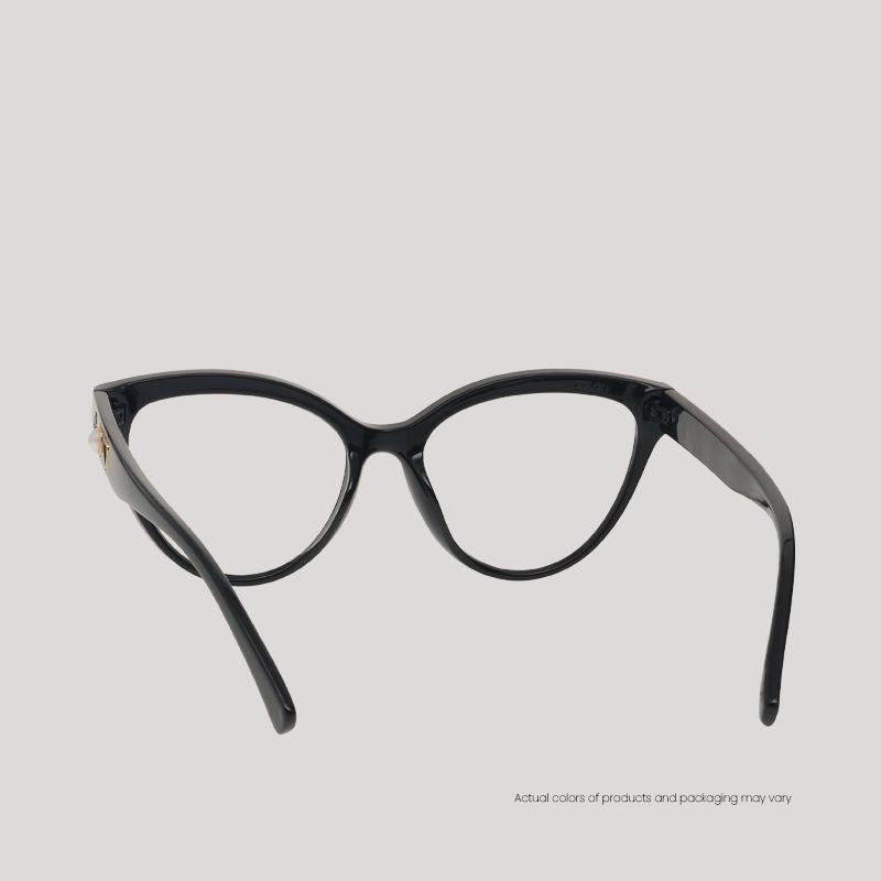 SHIELDS_(SG)_5001_C7_WEBB