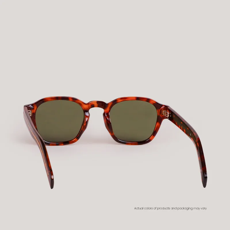 SHIELDS_(SG)_TR2572_C2_WEBB