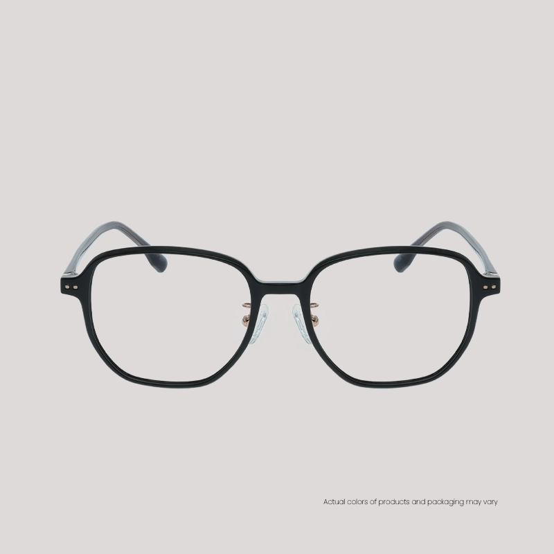 VISUALITIES_(FR)_KAARI_SHINYBLACK_WEBF