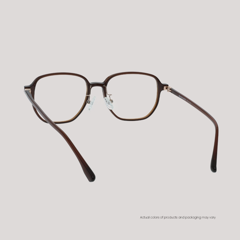 VISUALITIES_(FR)_KAARI_SHINYBROWN_WEBB