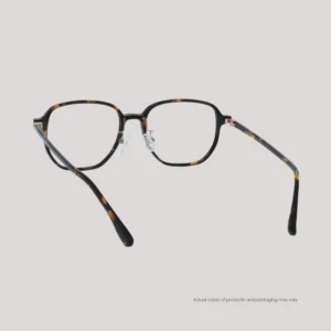 VISUALITIES_(FR)_KAARI_SHINYDEMI_WEBB