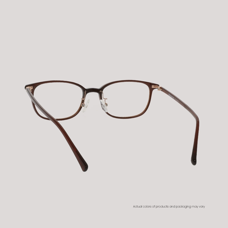 VISUALITIES_(FR)_TENI_SHINYBROWN_WEBB