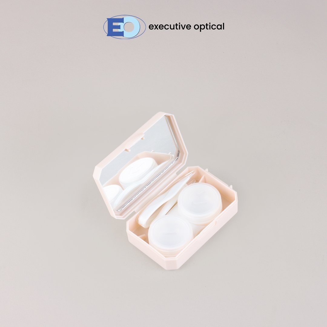 1 COVER PHOTO A - CL CASE WL2114 VVVVAO