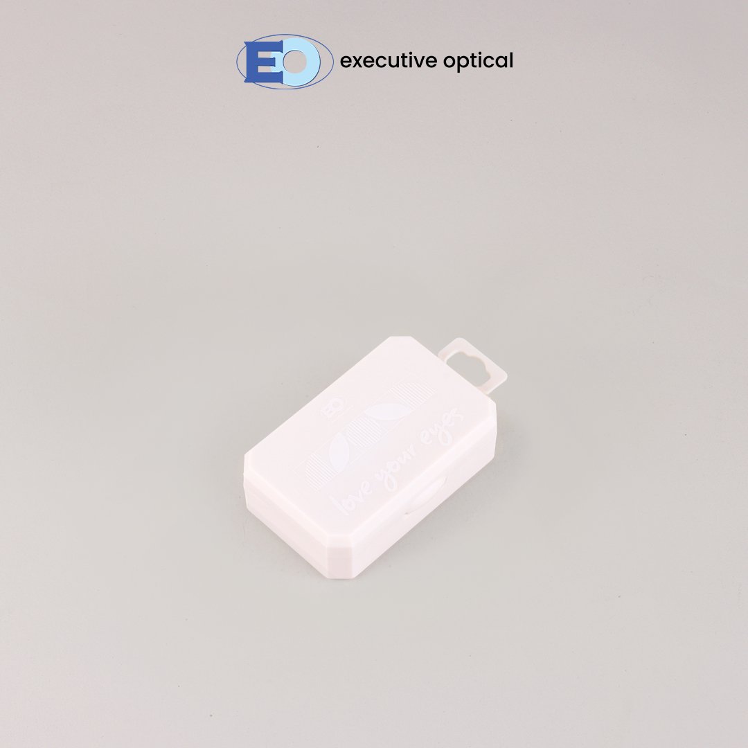 1 COVER PHOTO B - CL CASE WL2114 VVVVAO