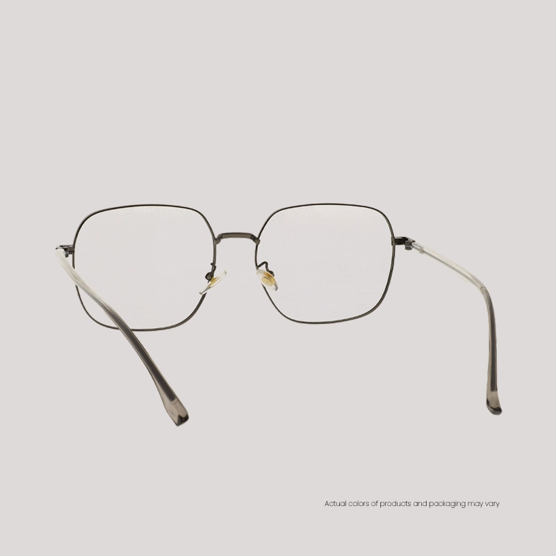 INSTYLE_(FR)_IN22029_C7_WEBB